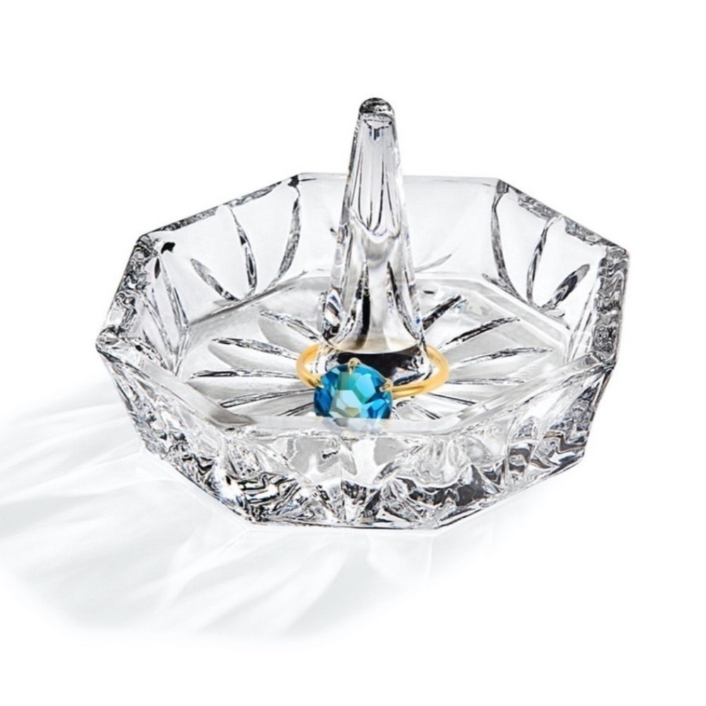 Crystal Ring Holder Brilliant Hand-Cut Pattern Octagon Studio Crystal Facet Cut - Picture 5 of 7